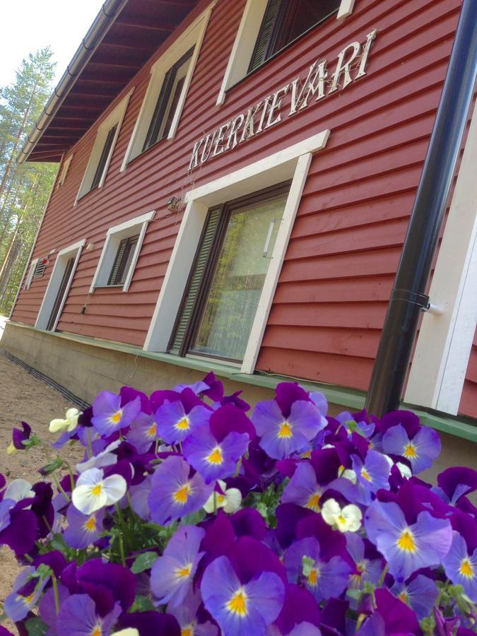 Kuerkievari Kuerhostel Äkäslompolo Exteriör bild